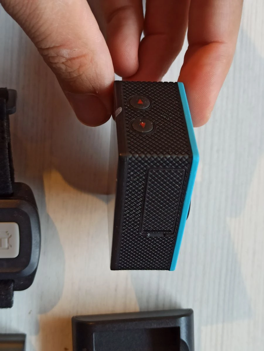 H9R 5 H9R – Image 5